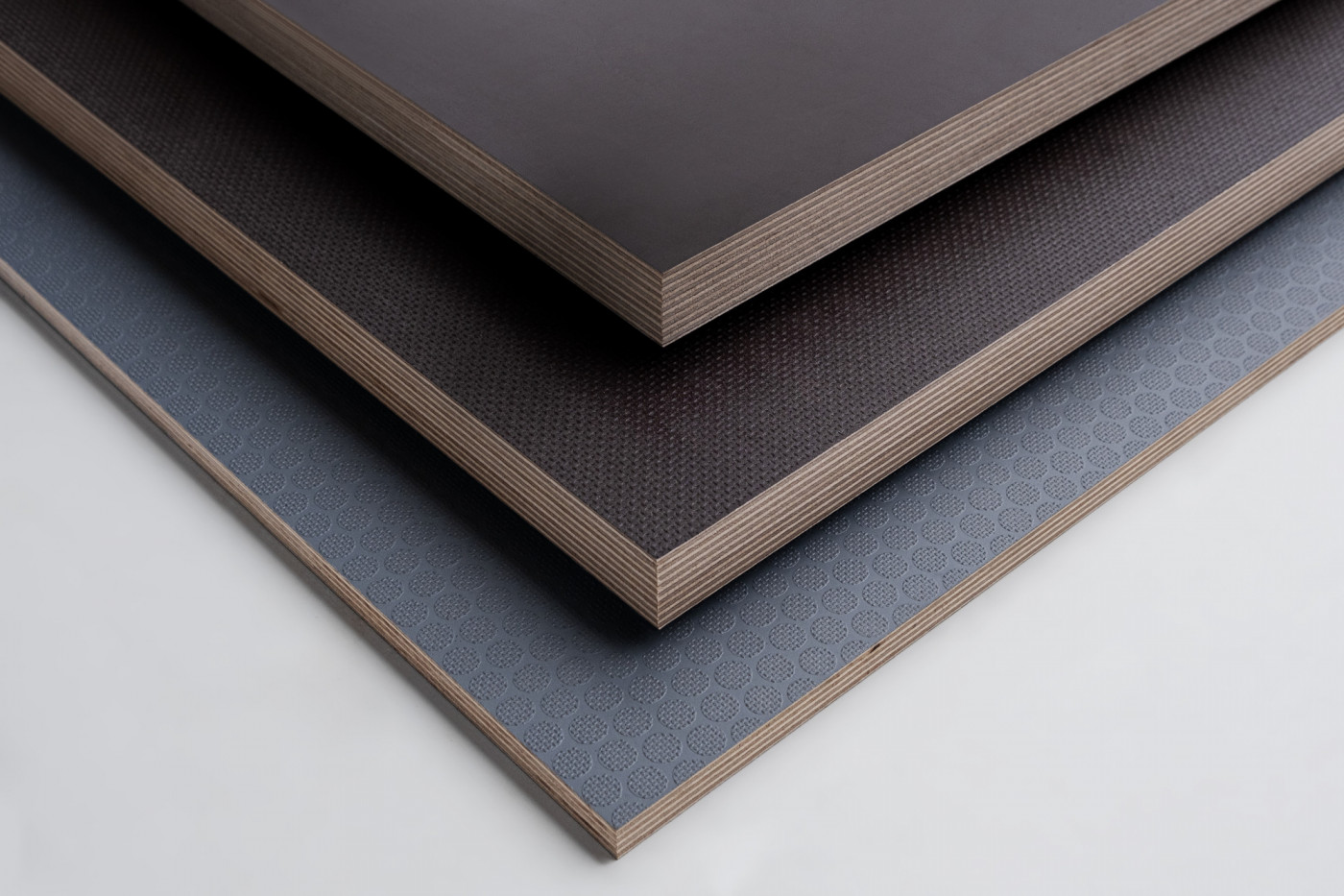 Sperrholz, beschichtet